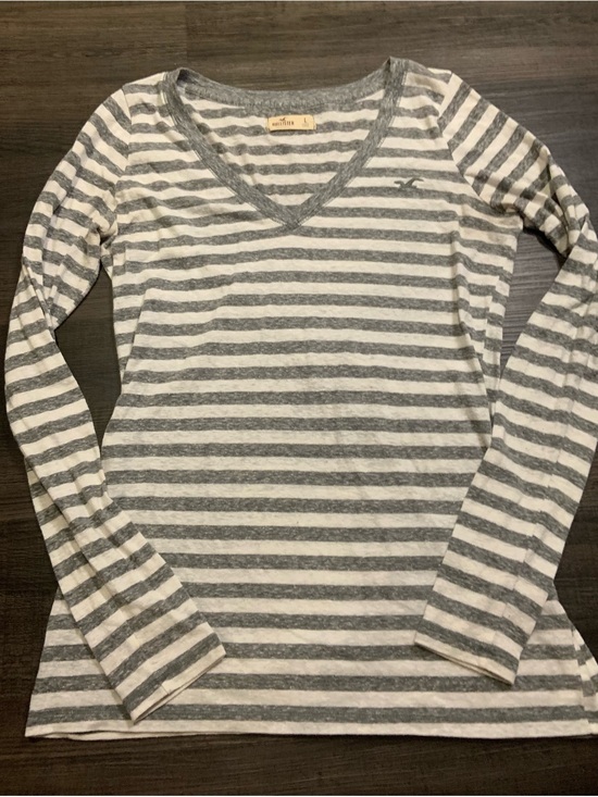 Hollister Tops - Hollister Gray and White Striped V-Neck Long Sleeve Tee